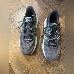 New Balance Women's Gray Athletic Shoes